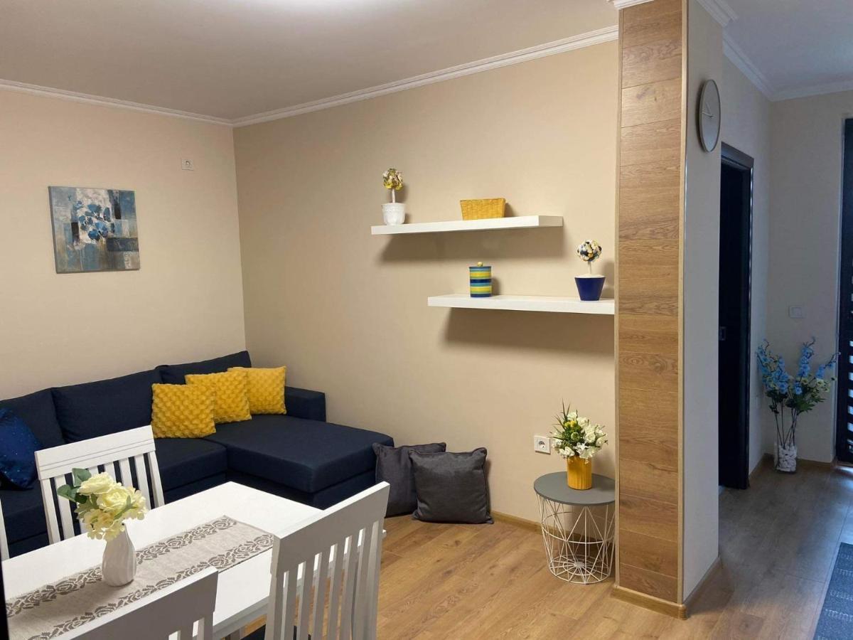 Flowers Garden Apartment Veliko Tarnovo Buitenkant foto